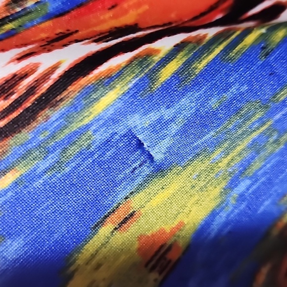 New directions Flowy Abstract Diamond Print Tank - Picture 7 of 8